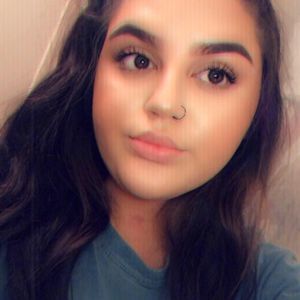 Meet your Posher, Marisa